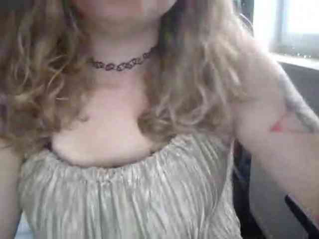 LucyKiss webcam