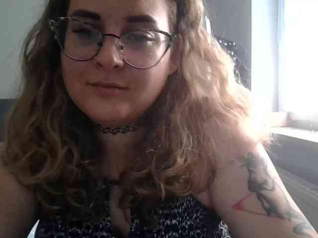 LucyKiss webcam