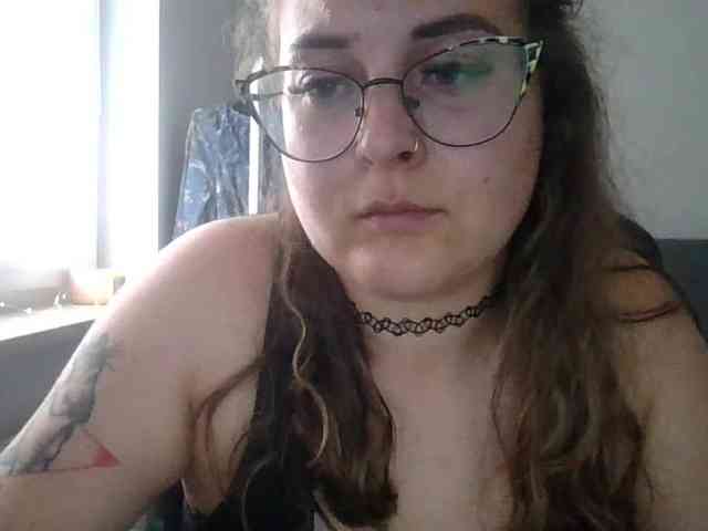 LucyKiss webcam