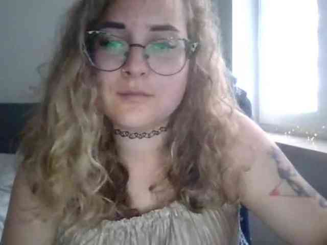 LucyKiss webcam