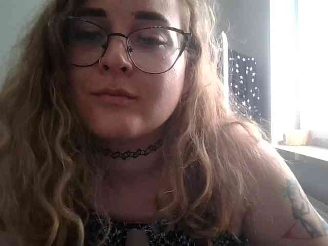 LucyKiss webcam