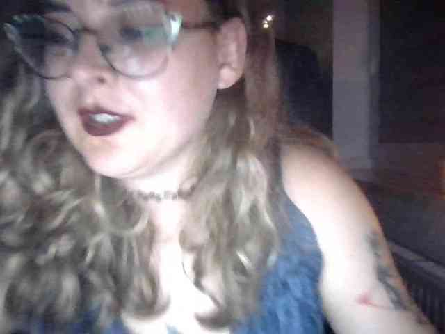 LucyKiss webcam