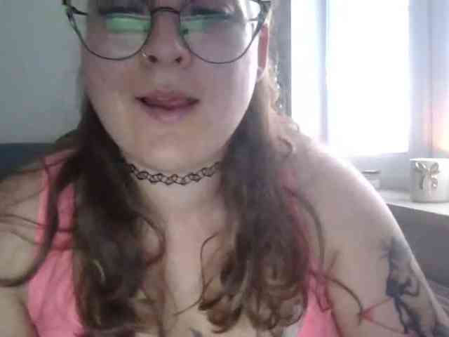 LucyKiss webcam