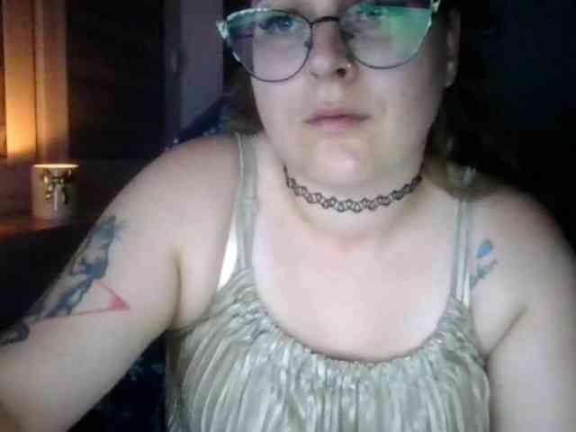 LucyKiss webcam