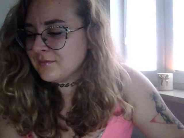 LucyKiss webcam