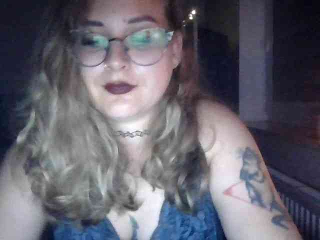 LucyKiss webcam