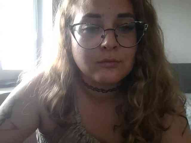 LucyKiss webcam