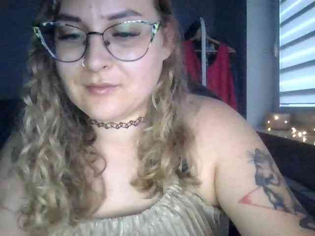 LucyKiss webcam