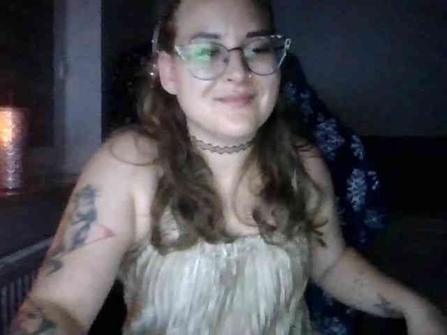 LucyKiss webcam