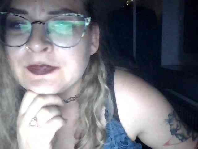 LucyKiss webcam