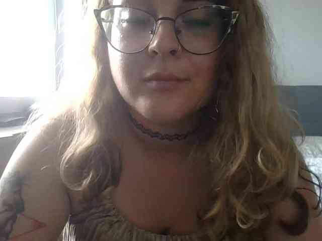 LucyKiss webcam