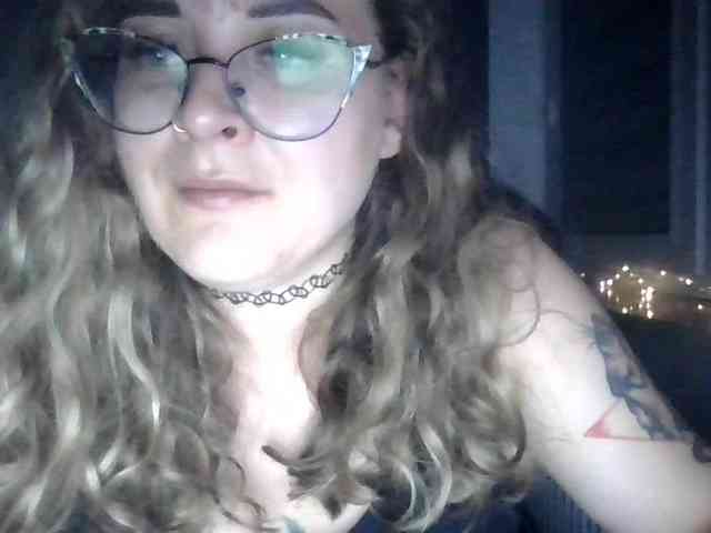 LucyKiss webcam