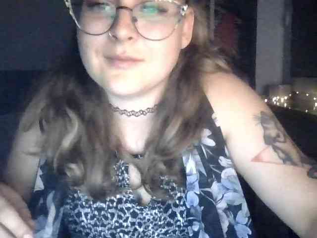 LucyKiss webcam