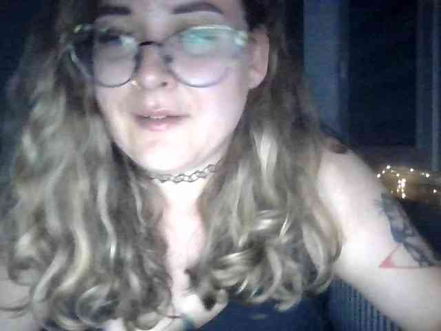 LucyKiss webcam