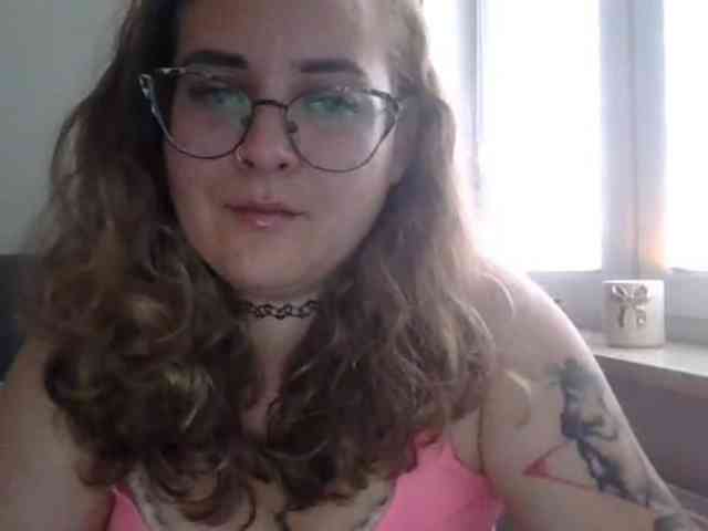 LucyKiss webcam