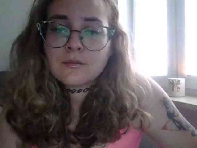 LucyKiss webcam