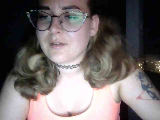 LucyKiss webcam