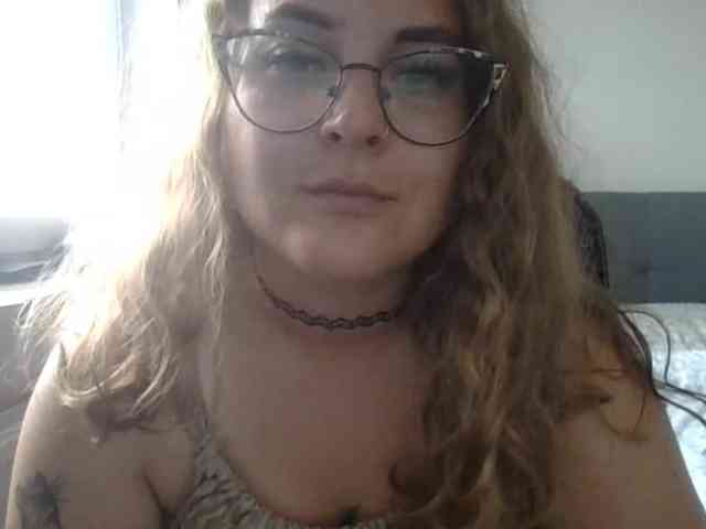 LucyKiss webcam