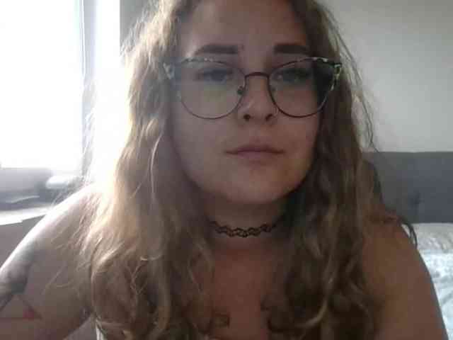 LucyKiss webcam