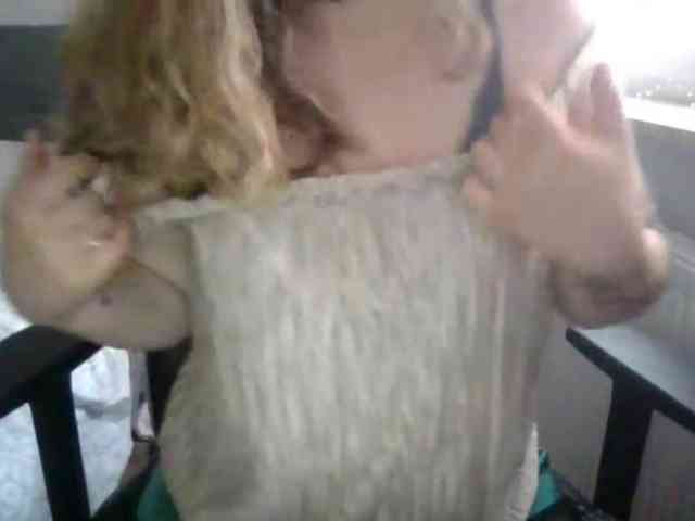 LucyKiss webcam