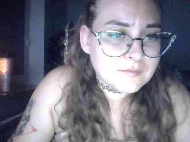 LucyKiss webcam