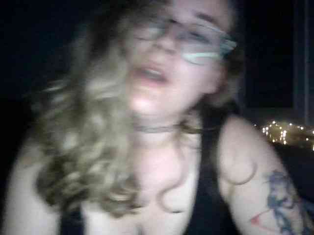 LucyKiss webcam