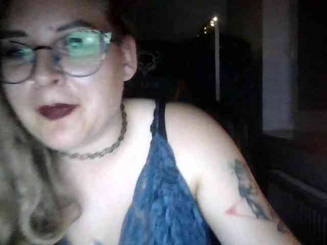 LucyKiss webcam