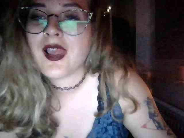 LucyKiss webcam