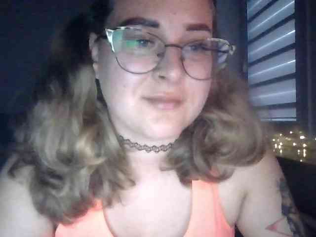 LucyKiss webcam
