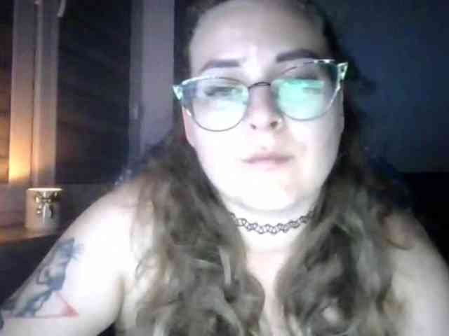 LucyKiss webcam