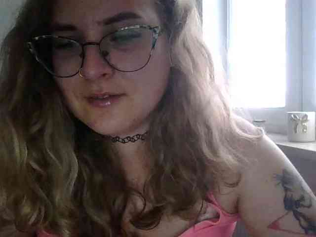 LucyKiss webcam