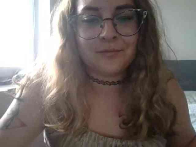 LucyKiss webcam