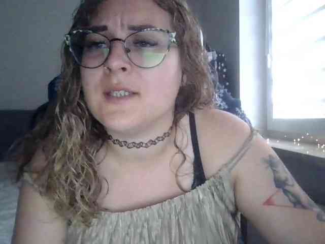 LucyKiss webcam