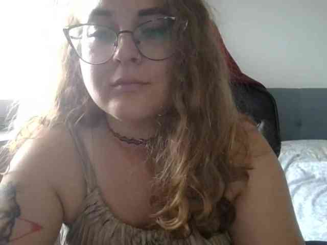 LucyKiss webcam