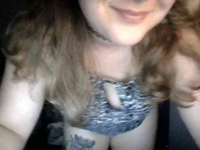 LucyKiss webcam