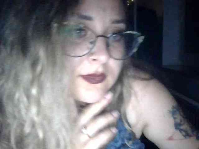 LucyKiss webcam