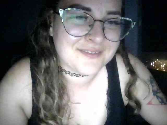 LucyKiss webcam
