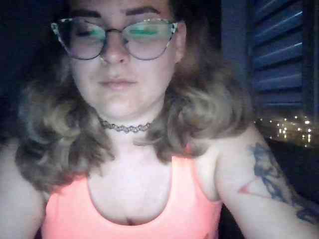 LucyKiss Sex Cam Show