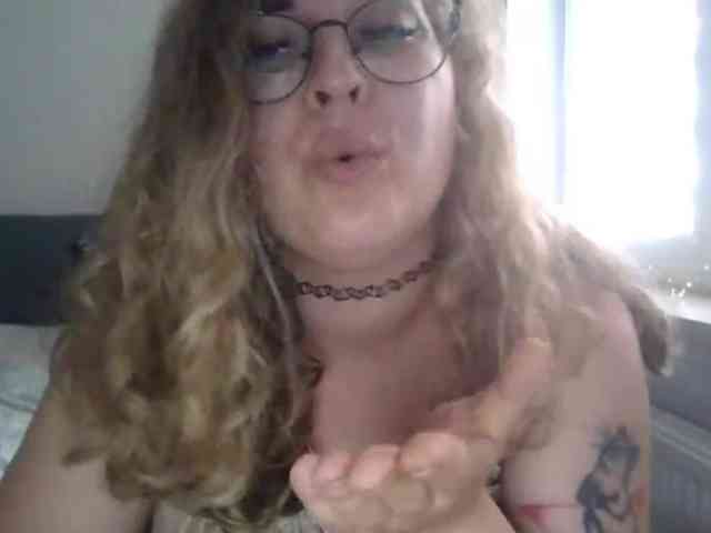 LucyKiss