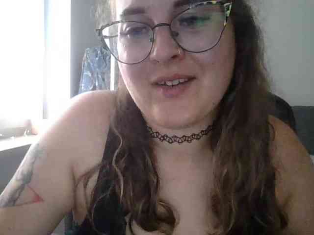 LucyKiss webcam