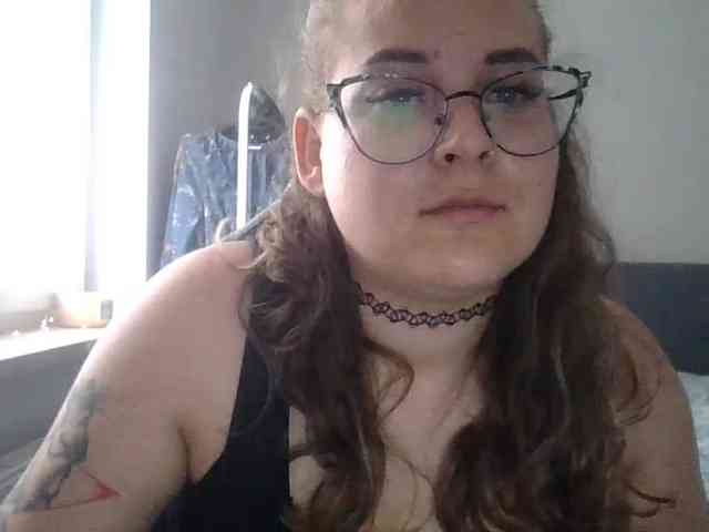 LucyKiss webcam