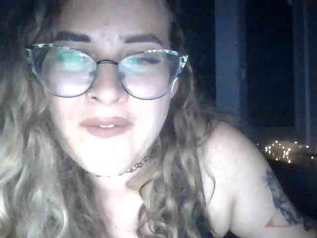 LucyKiss webcam