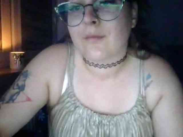 LucyKiss webcam