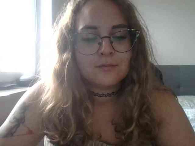 LucyKiss webcam