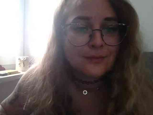 LucyKiss webcam