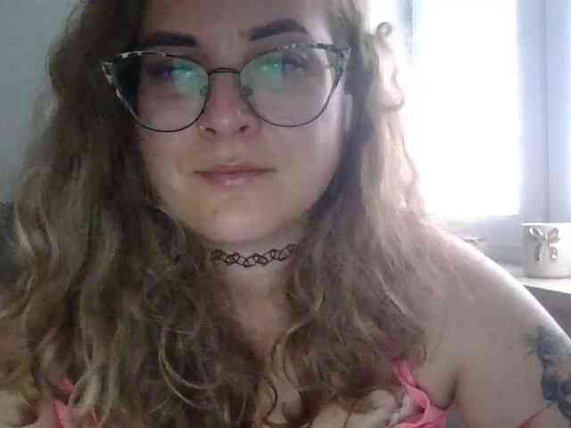 LucyKiss webcam