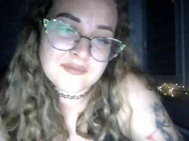 LucyKiss webcam