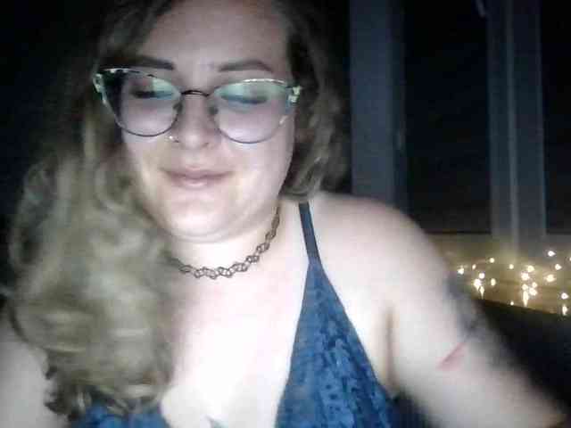 LucyKiss webcam