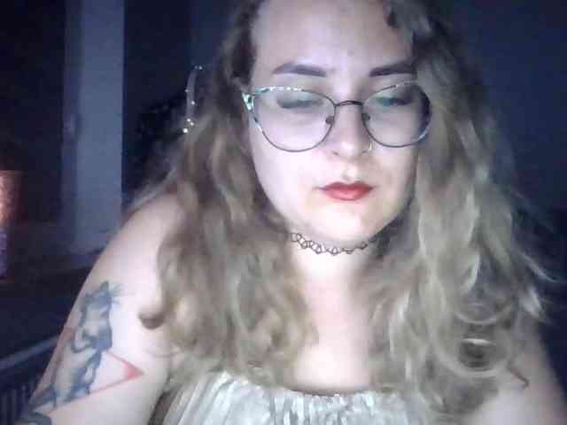 LucyKiss webcam
