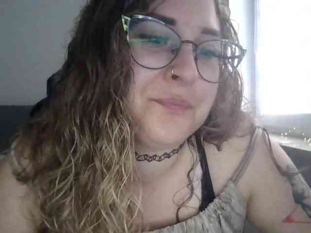 LucyKiss webcam